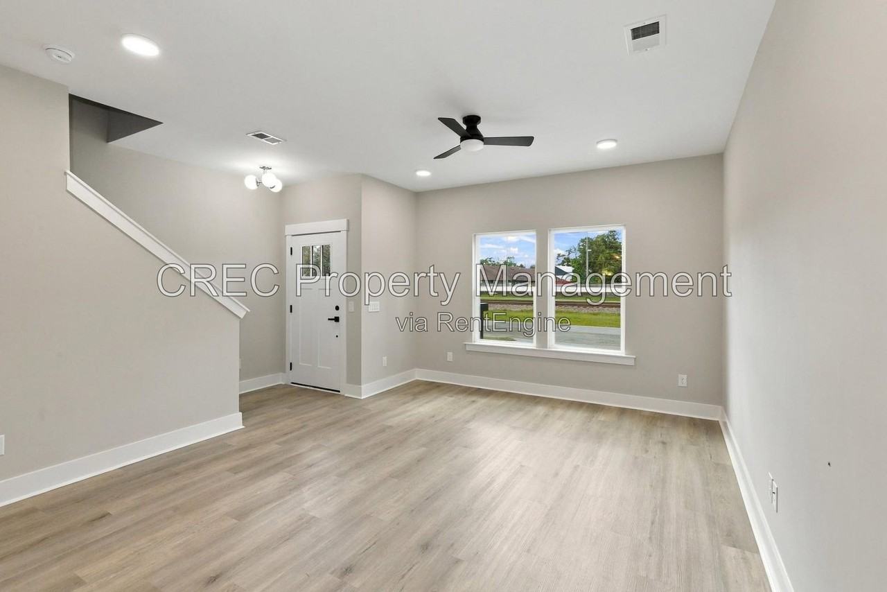 4830 Gaynor Ave - Photo 3 of 21