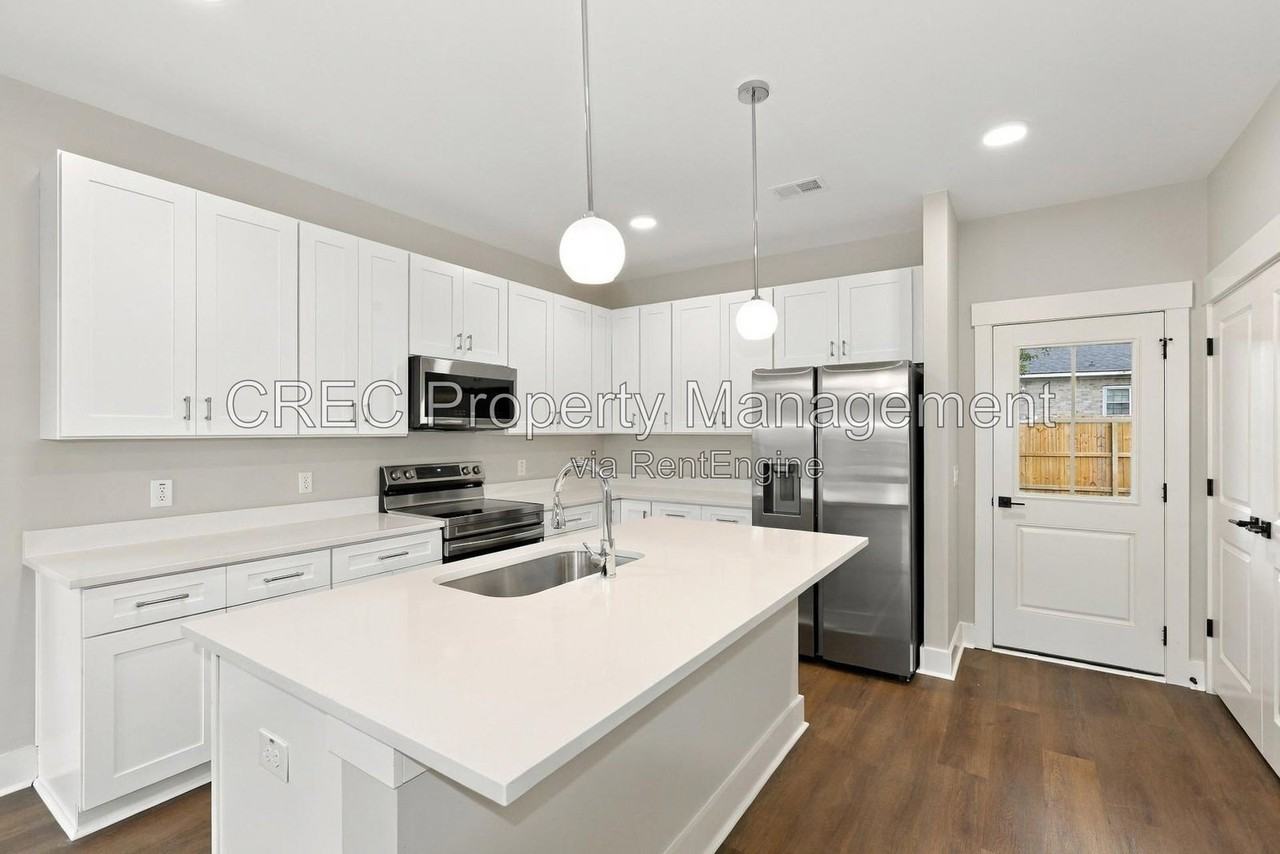 4826 Gaynor Ave - Photo 7 of 21