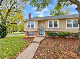 featured image of 4640 Bell St