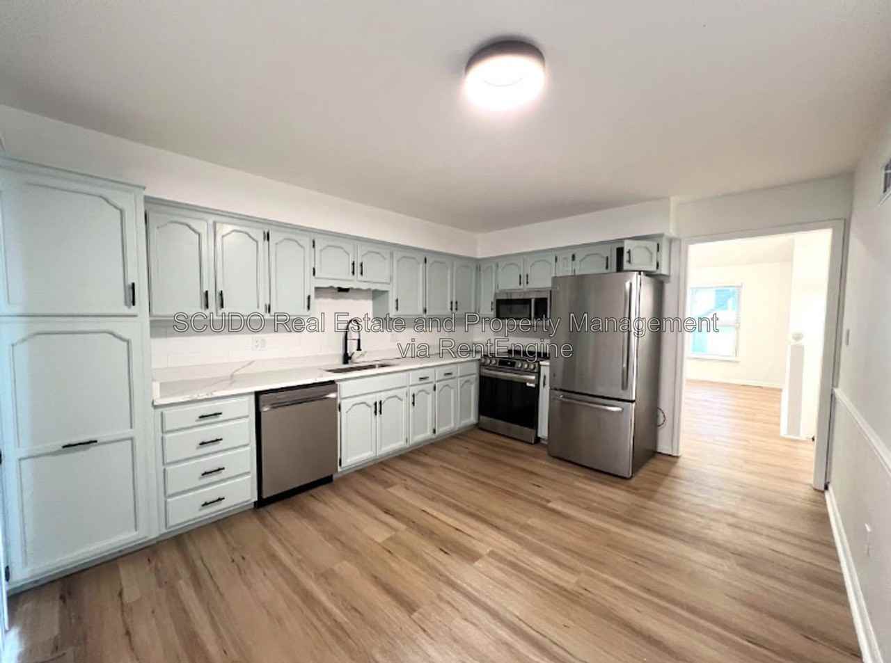 4640 Bell St - Photo 2 of 14