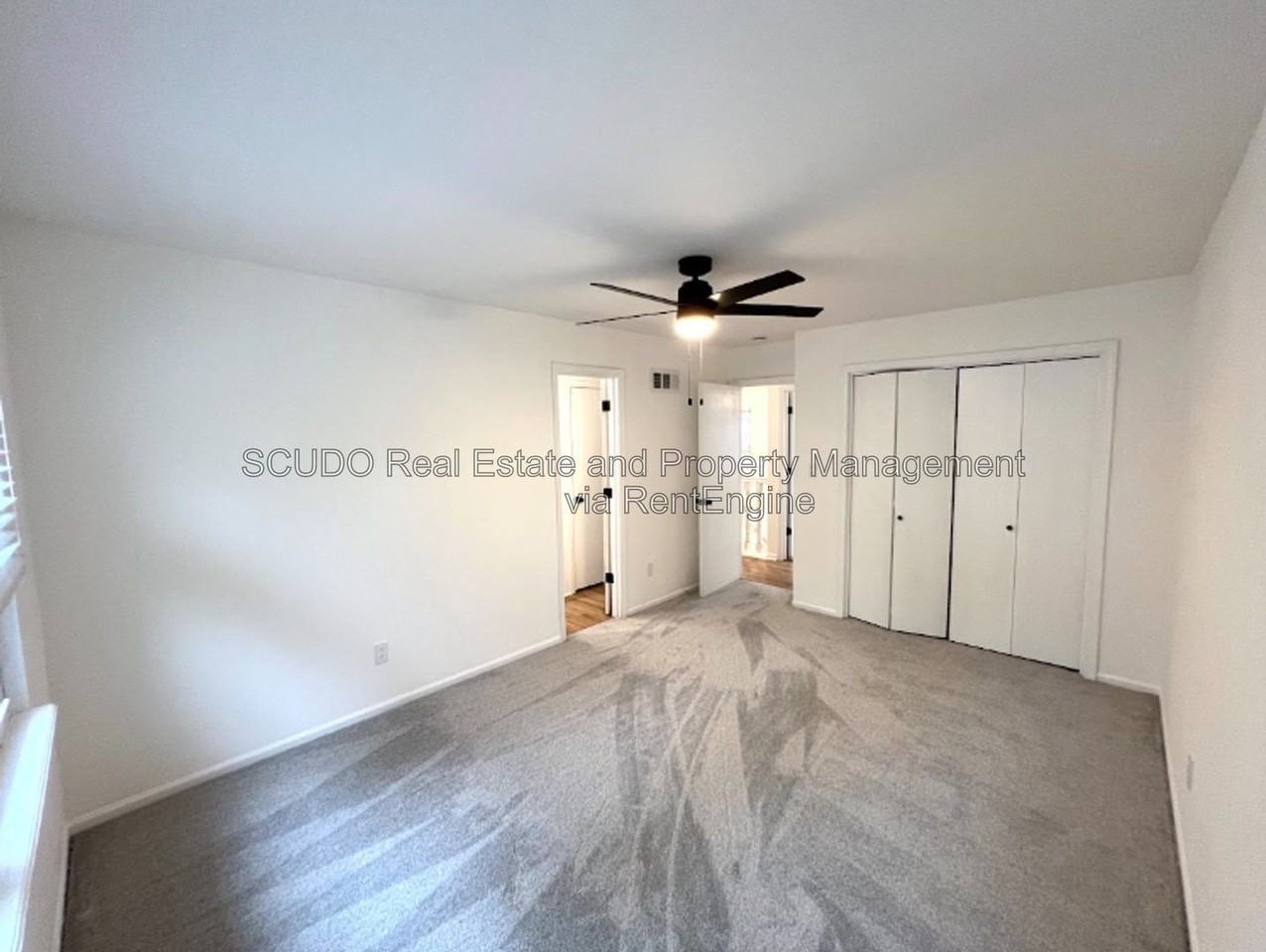4640 Bell St - Photo 7 of 14