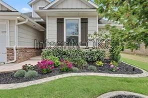 3240 Mangrove Rd - Photo 2 of 43