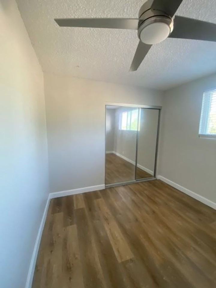 12626 S Wilmington Ave #1-2A - Photo 3 of 6