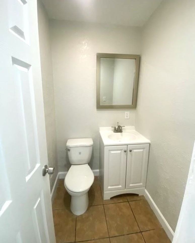 12626 S Wilmington Ave #1-2A - Photo 6 of 6