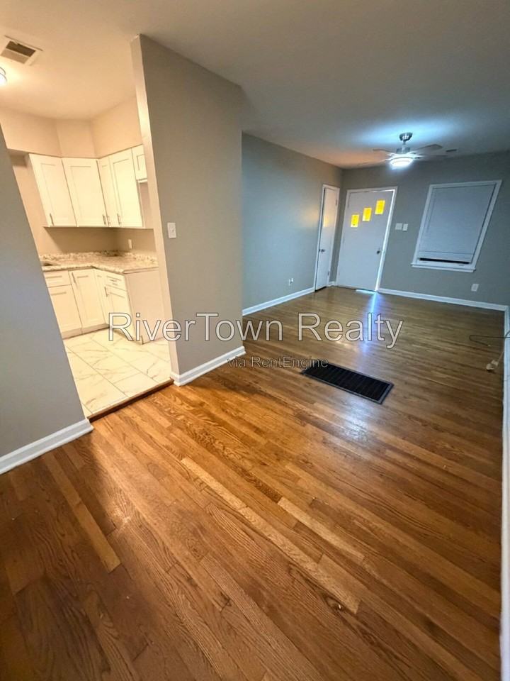 1706 Echles St - Photo 3 of 21