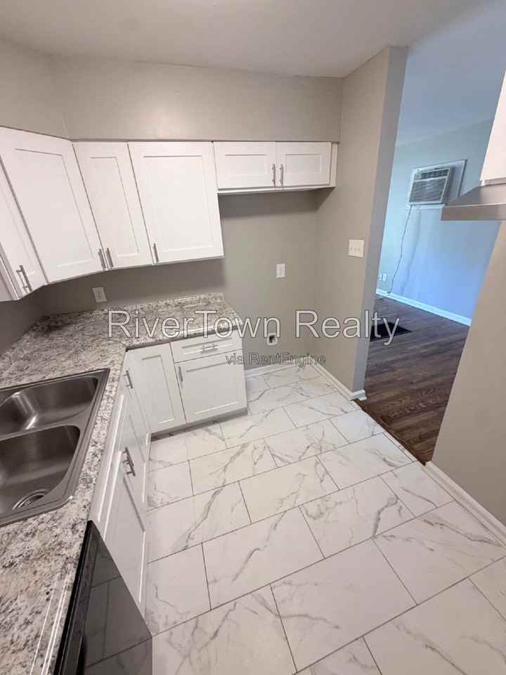 1706 Echles St - Photo 4 of 21