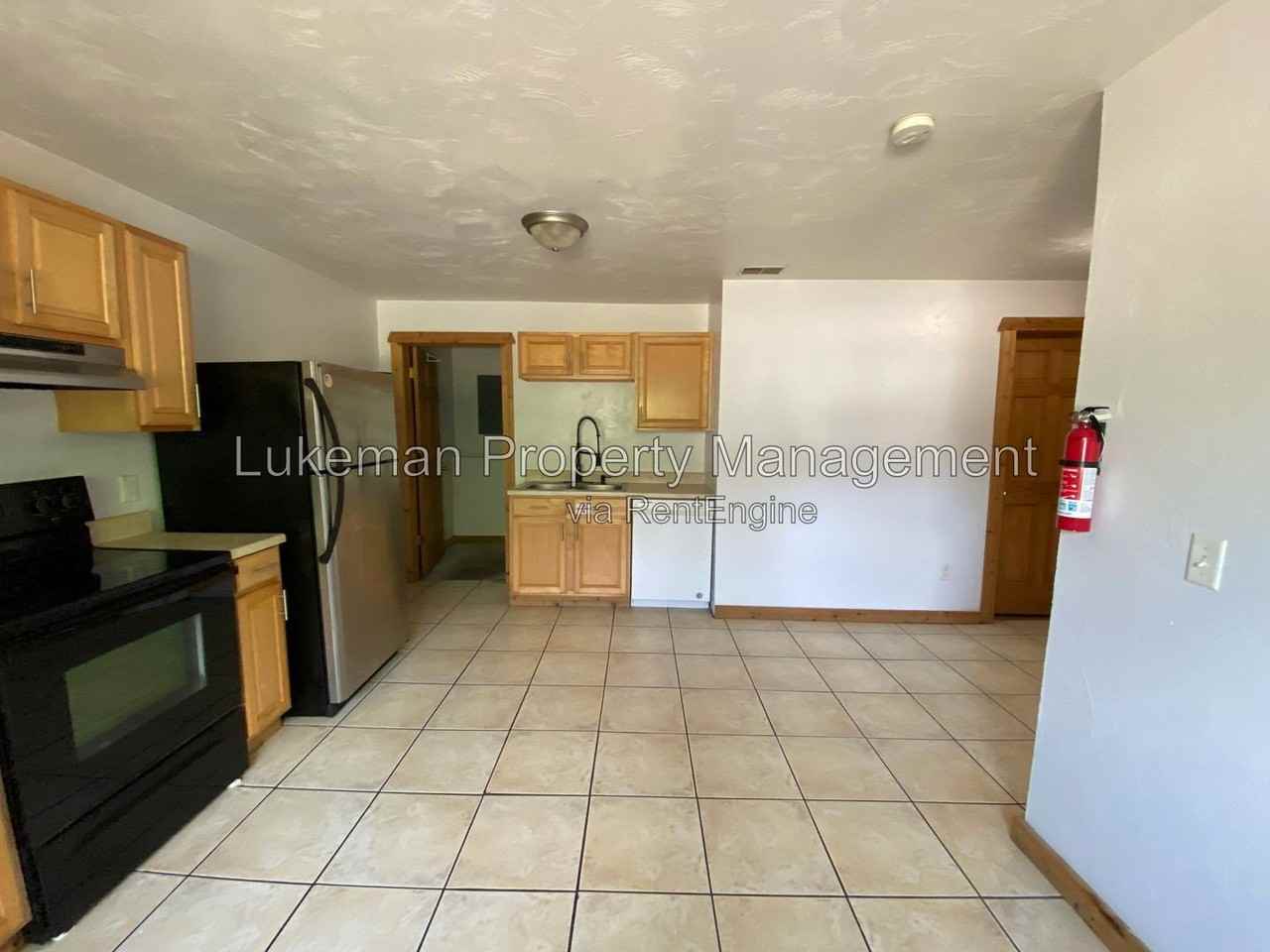1128 Greenwood Ave #1128-1128 - Photo 4 of 15