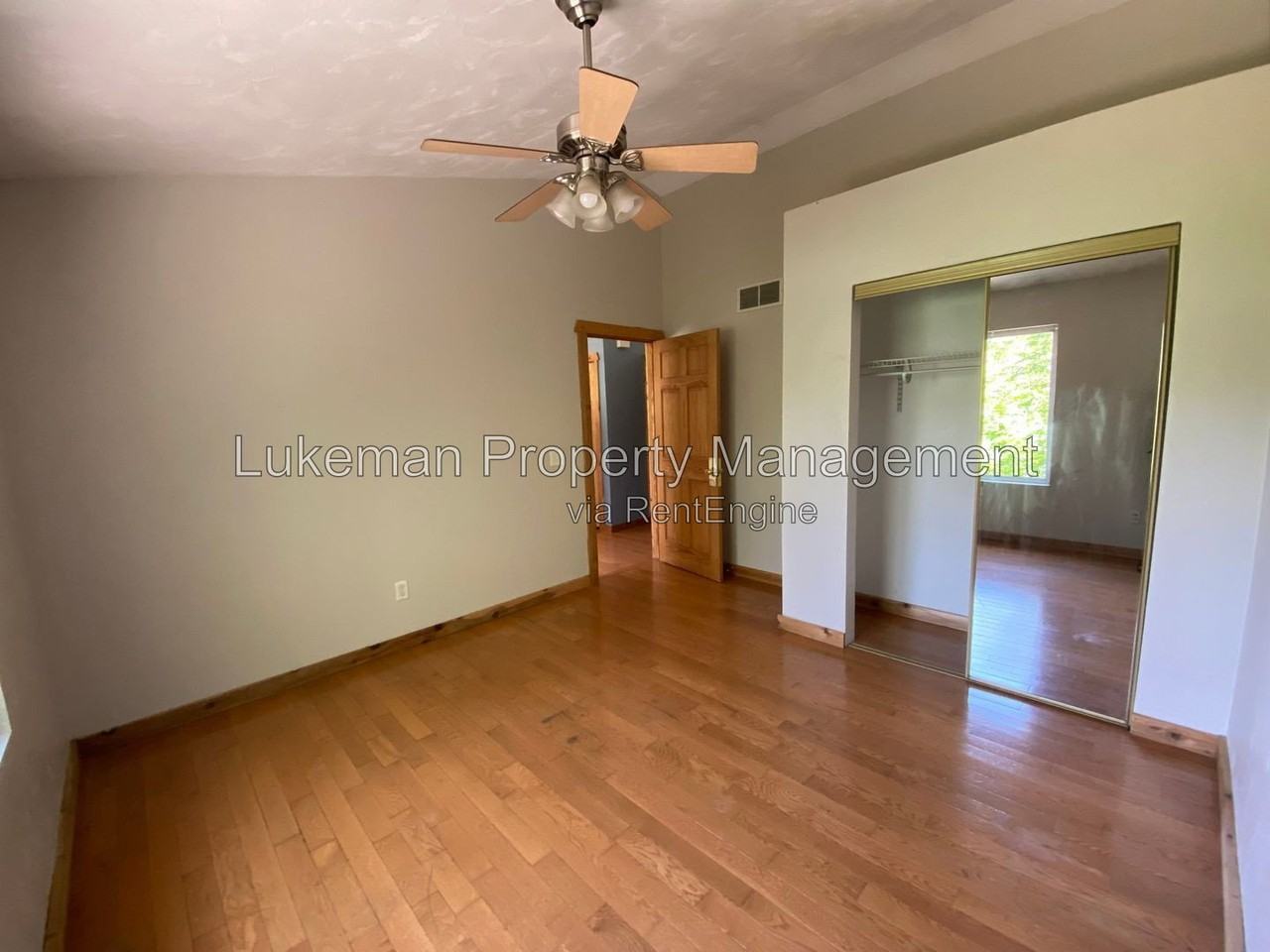 1128 Greenwood Ave #1128-1128 - Photo 6 of 15