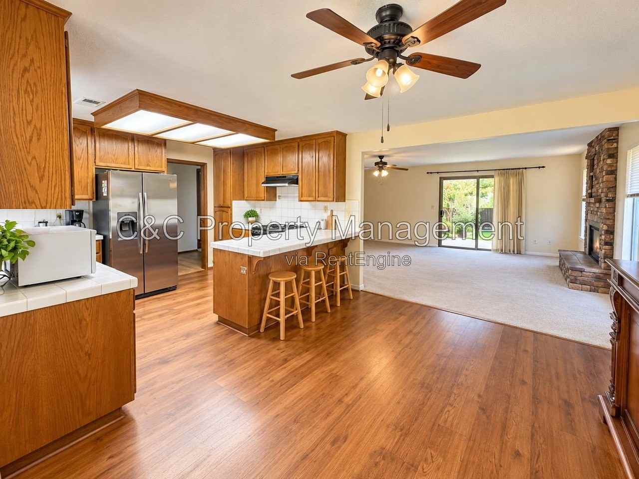 439 Madrone Ct - Photo 3 of 9