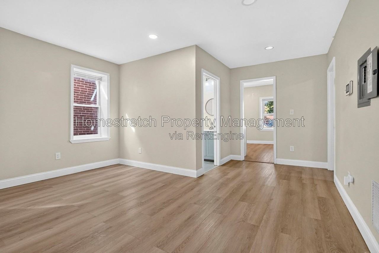 4111 Minnesota Ave #2F - Photo 3 of 19