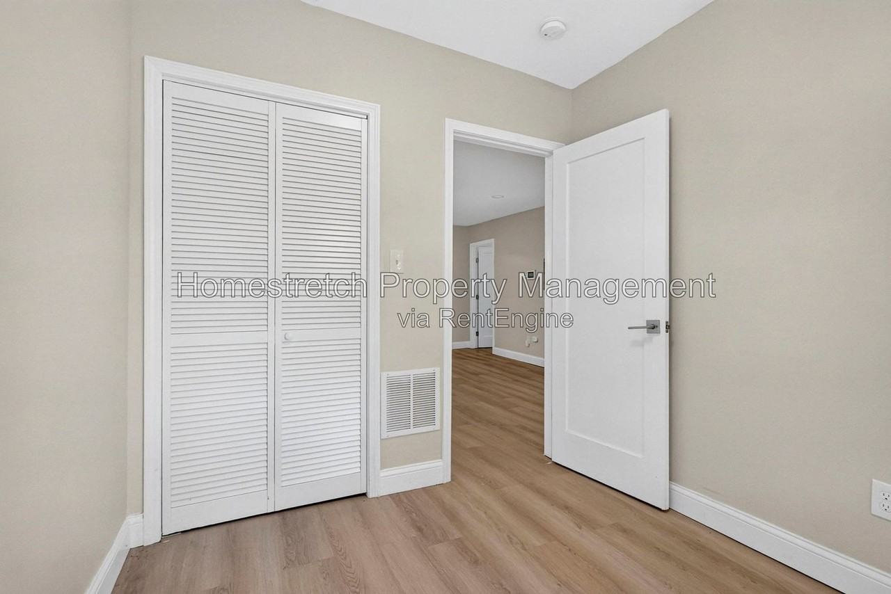 4111 Minnesota Ave #2F - Photo 7 of 19