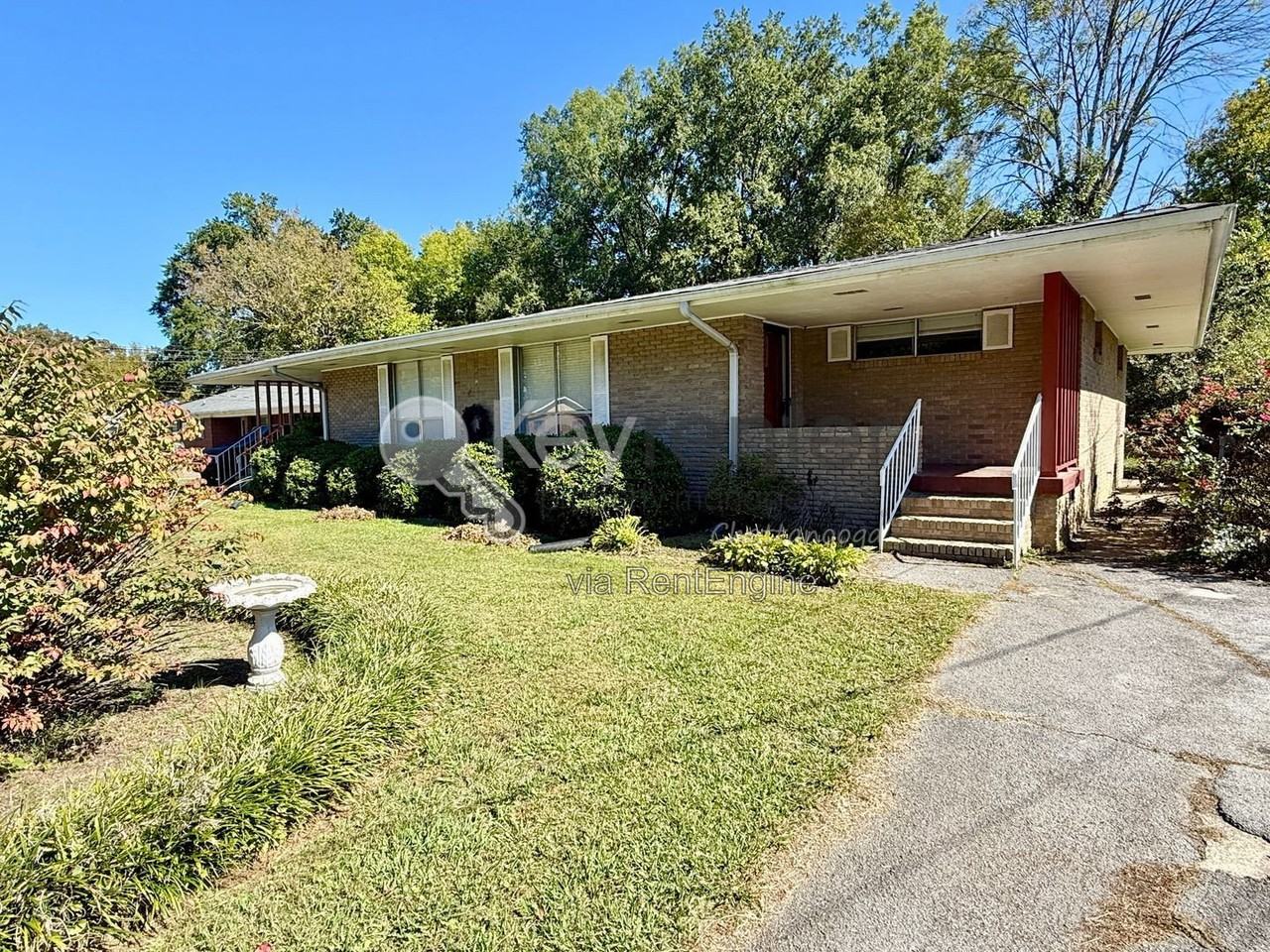 1416 Dover Ln #B - Photo 2 of 11
