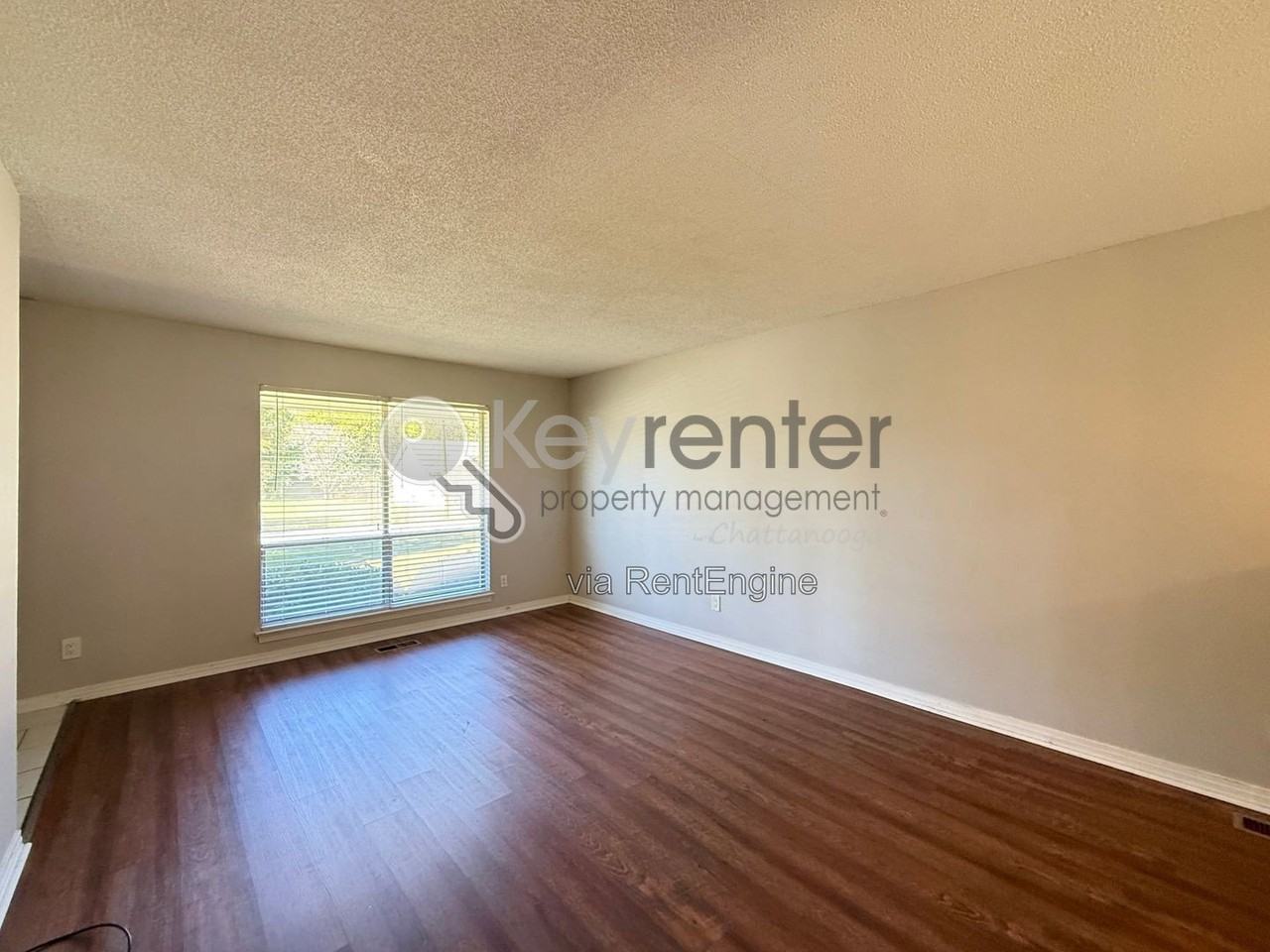 1416 Dover Ln #B - Photo 4 of 11