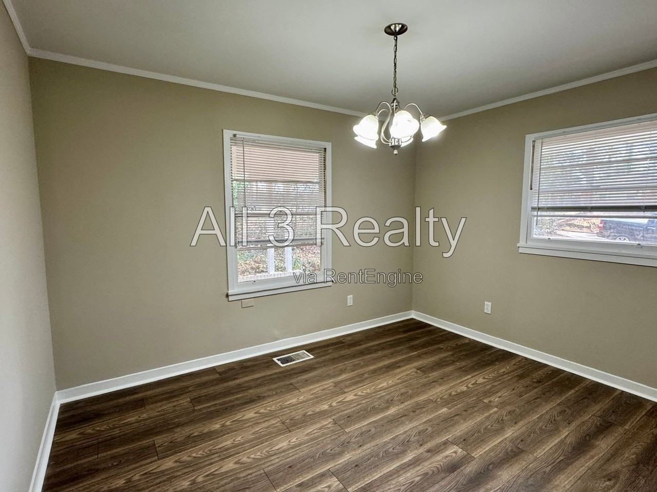 3325 Vermont Dr - Photo 7 of 26