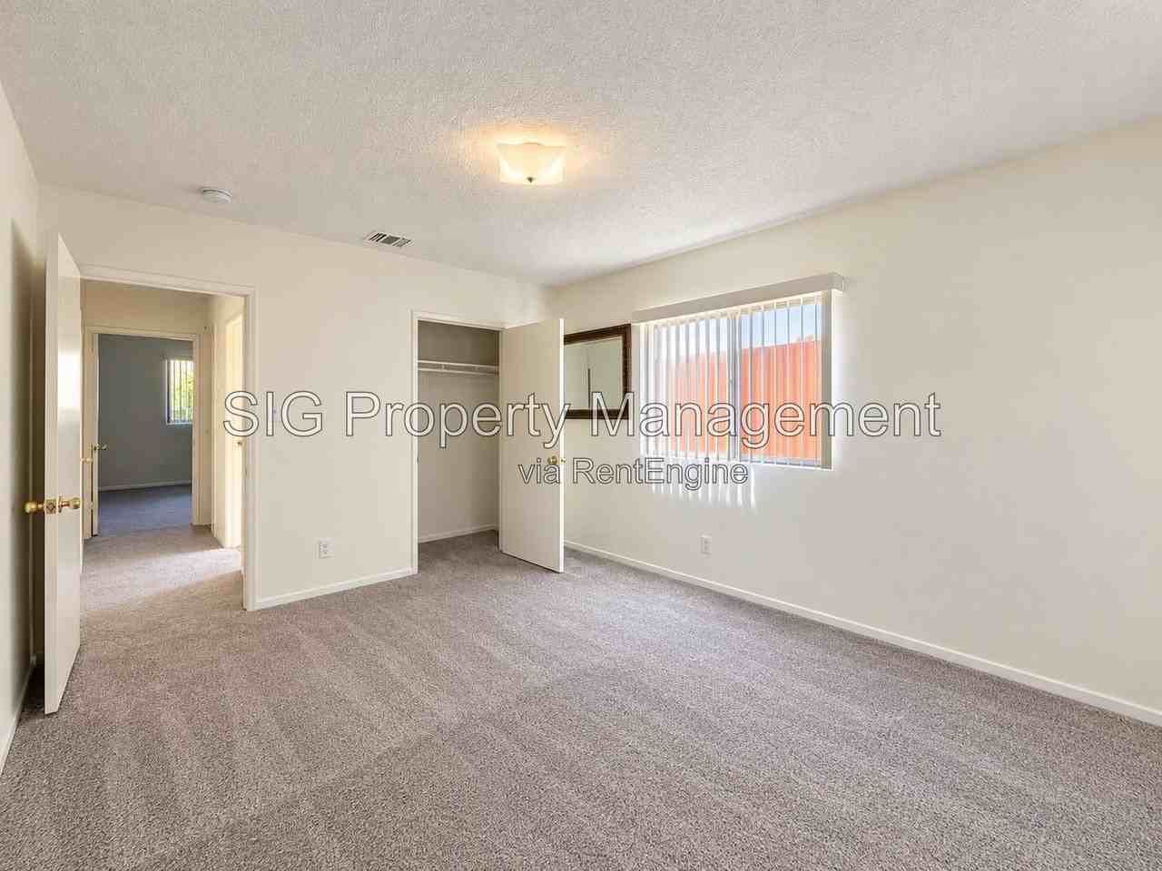 10830 Mount Gleason Ave - Photo 5 of 6