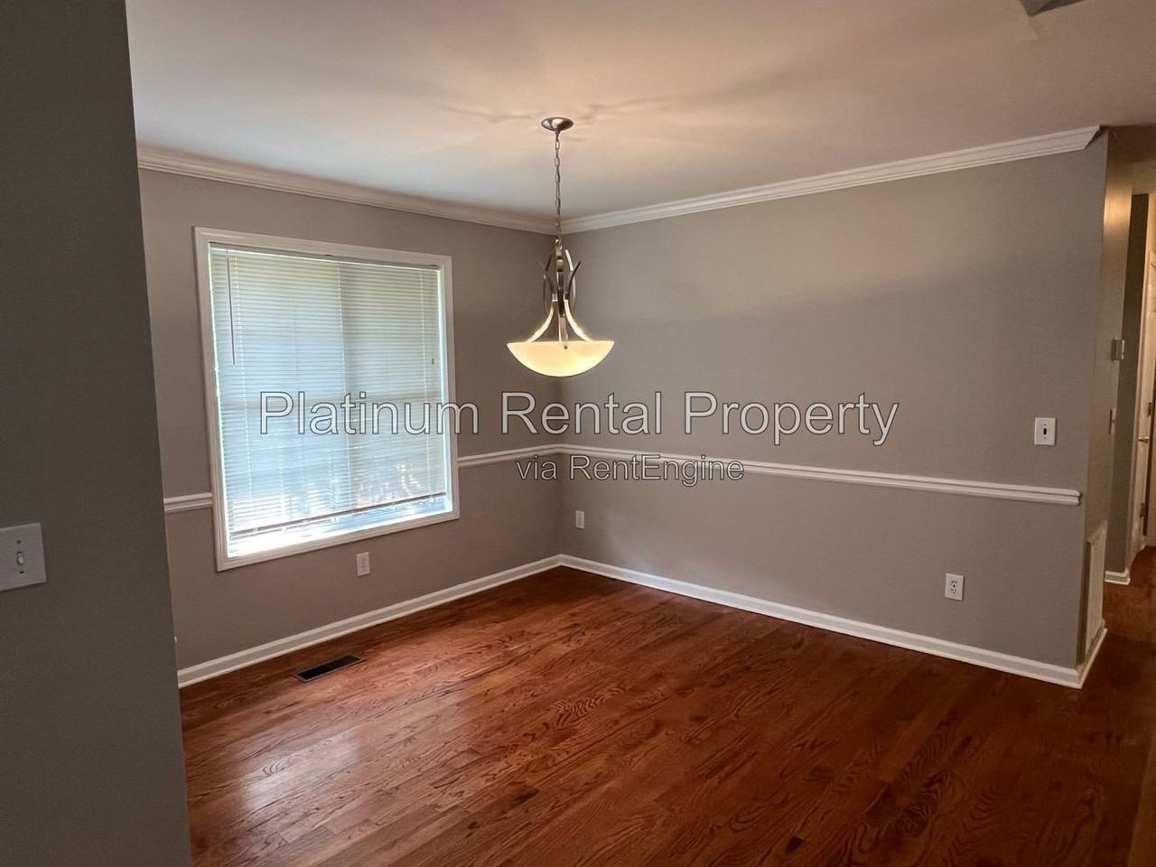 4045 Piper Glen Dr - Photo 3 of 34