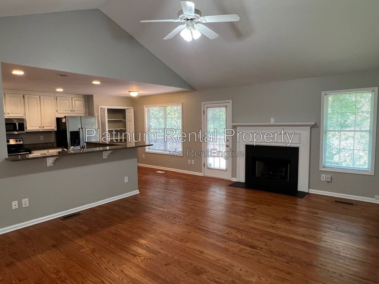 4045 Piper Glen Dr - Photo 5 of 34