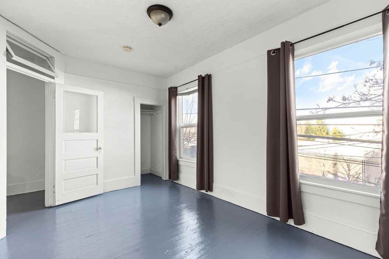 2466 Nw Vaughn St - Photo 6 of 14