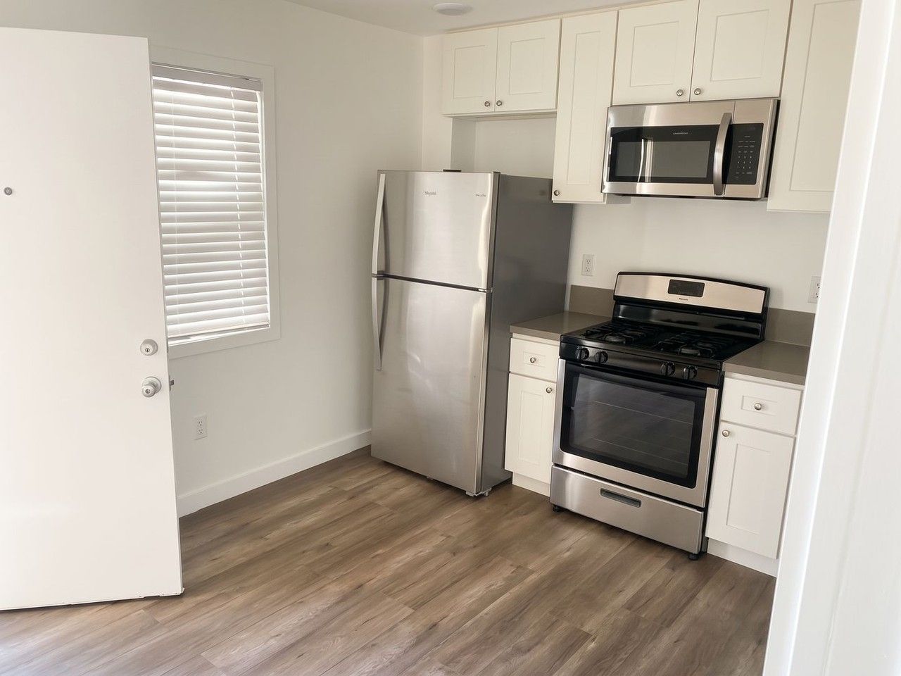 3714 Maple Ave #3-4A - Photo 2 of 7