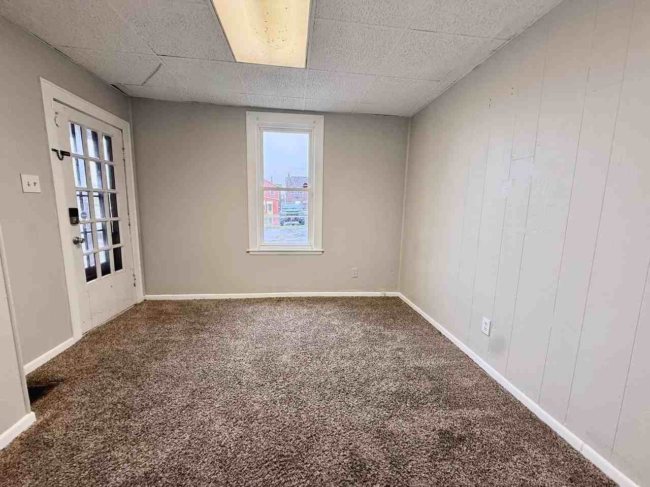 13 Crawford St - Photo 6 of 18