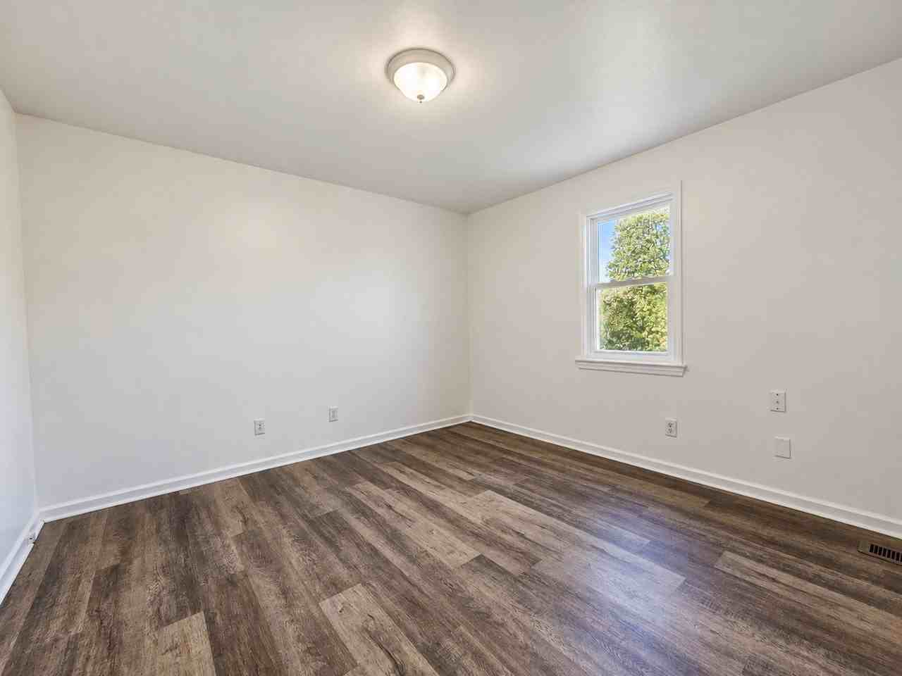 91 Nicole Ln - Photo 6 of 14