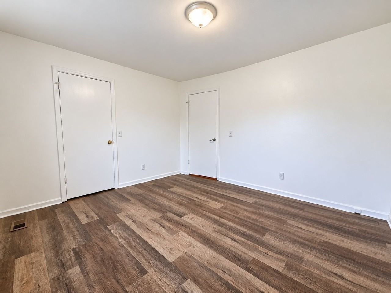91 Nicole Ln - Photo 7 of 14