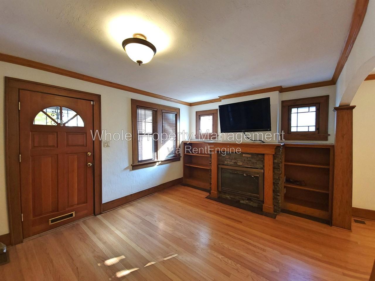 687 S Ogden St - Photo 2 of 24
