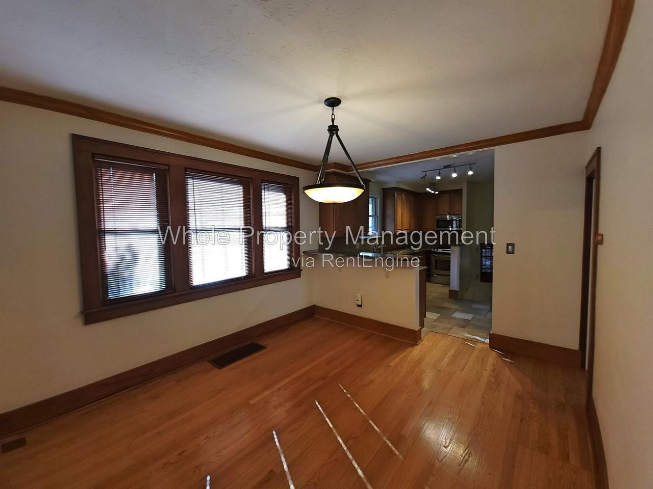 687 S Ogden St - Photo 5 of 24