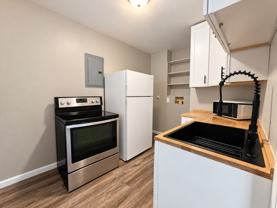3302 Pinewood Ave #3 - Photo 1 of 1