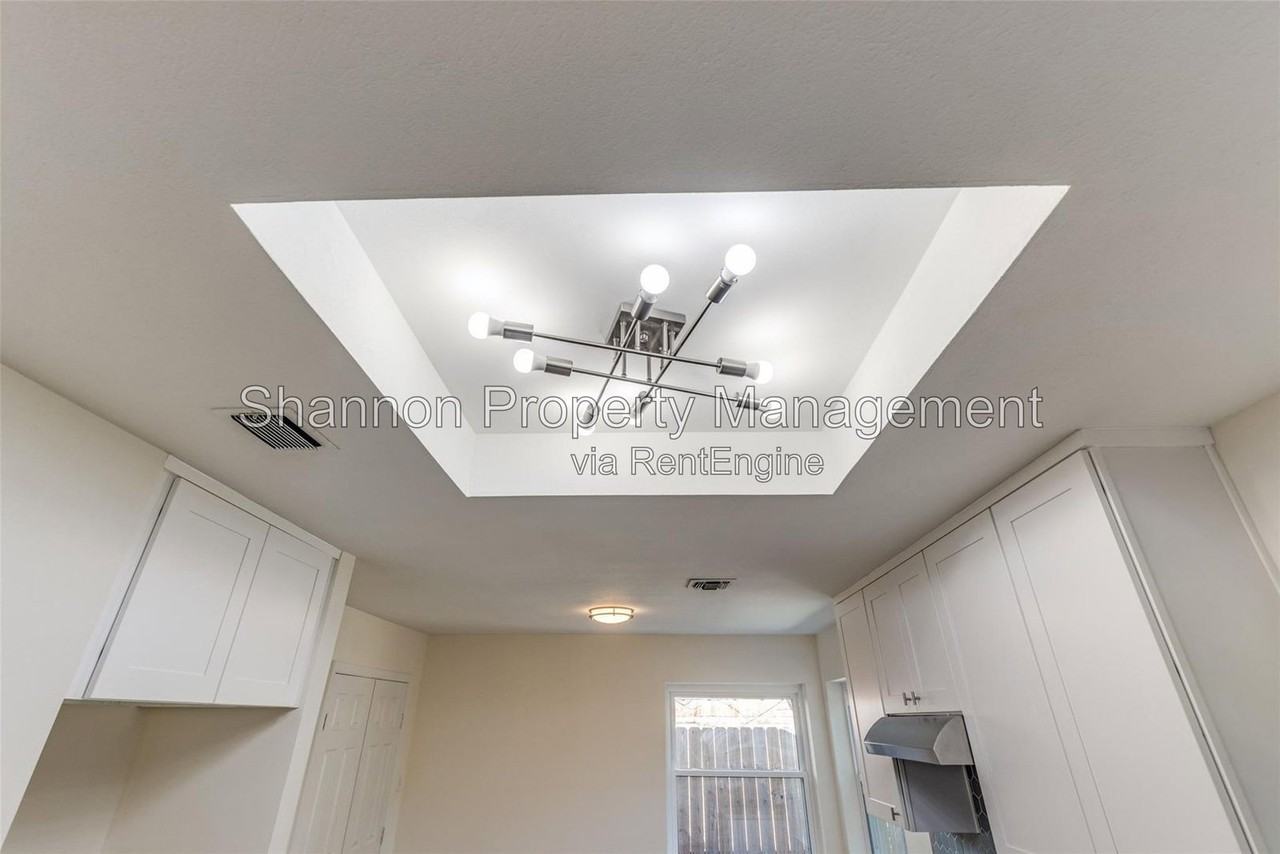 2514 Riata Ln - Photo 7 of 25