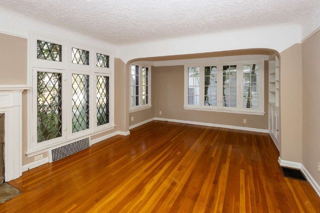 18224 Winslow Rd #1 - Photo 2 of 13