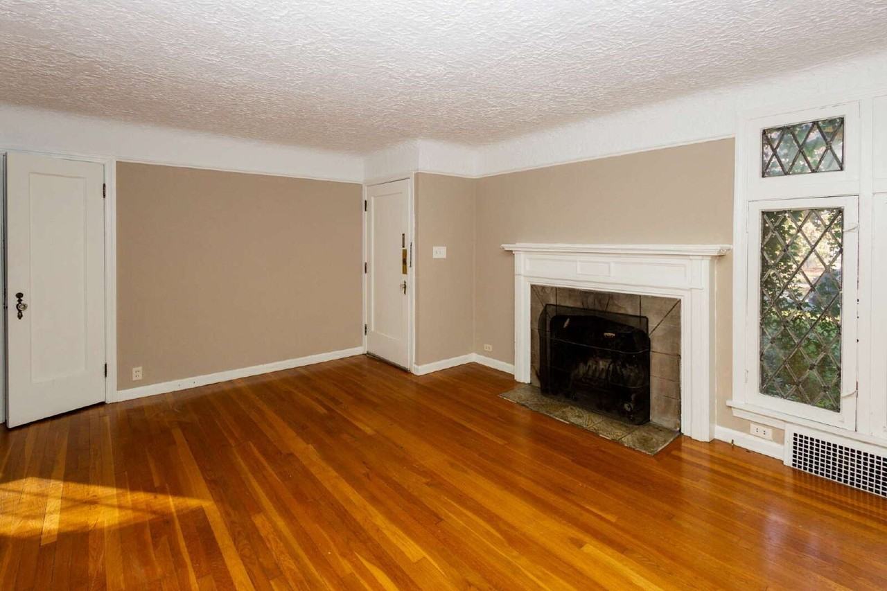 18224 Winslow Rd #1 - Photo 3 of 13