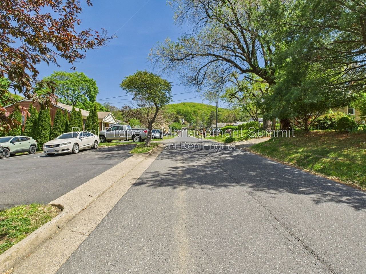 325 Campbell St #B4 - Photo 5 of 5