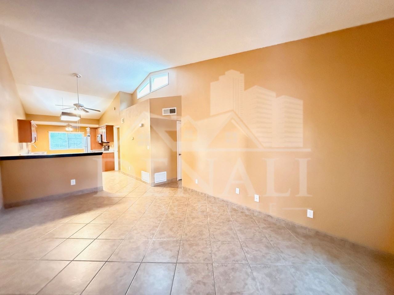 455 S Delaware Dr #124 - Photo 3 of 21