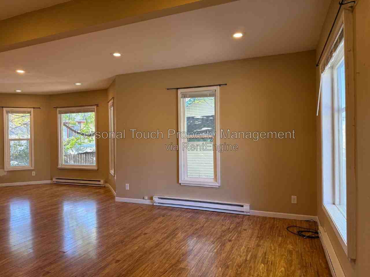411 5th Ave S - Photo 2 of 38