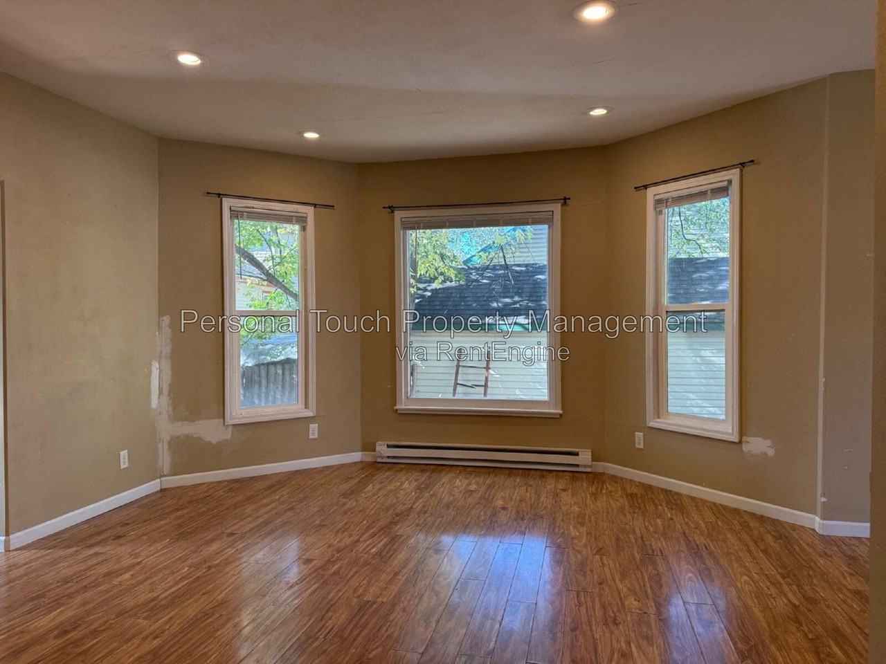 411 5th Ave S - Photo 4 of 38