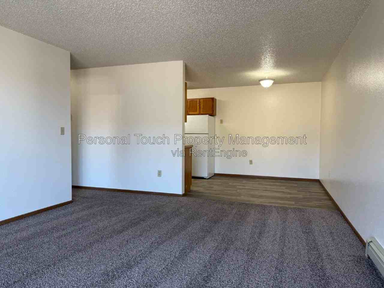 1401 12th St E #13 - Photo 2 of 18