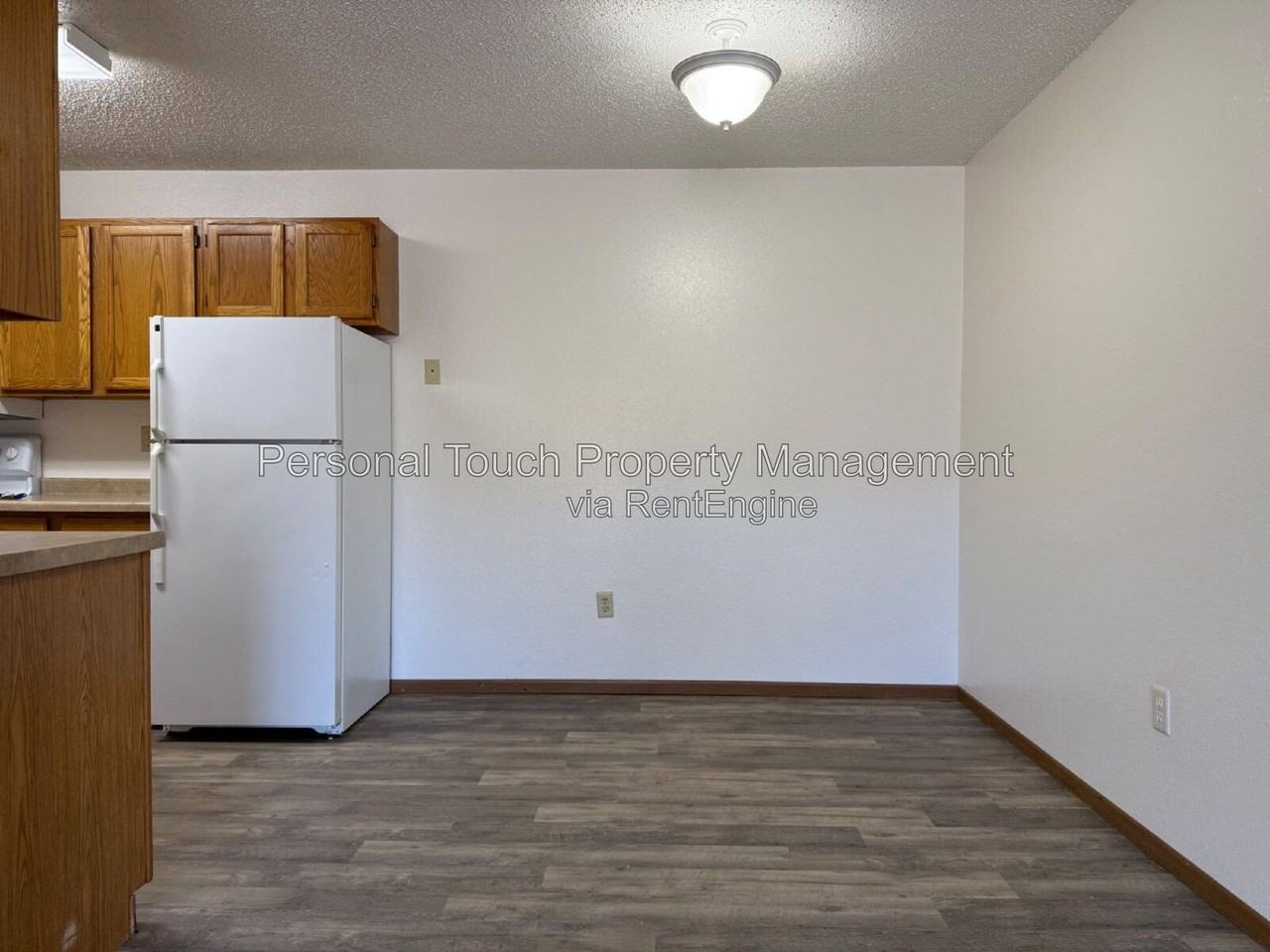 1401 12th St E #13 - Photo 3 of 18