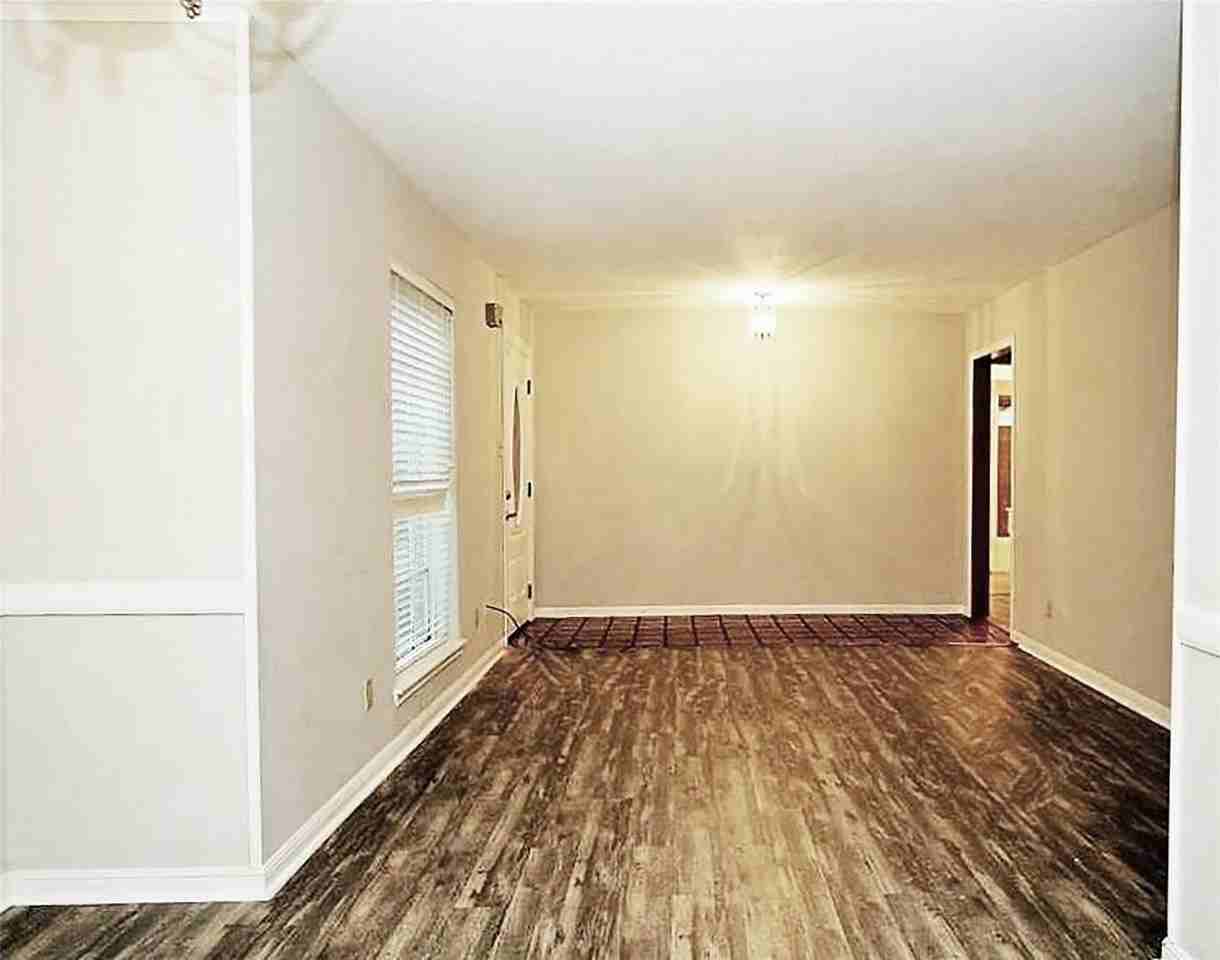 15114 Rolling Oaks Dr - Photo 5 of 20