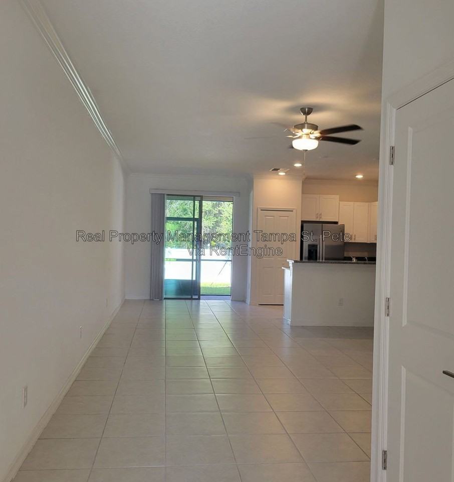 30736 Veridian Way - Photo 3 of 40