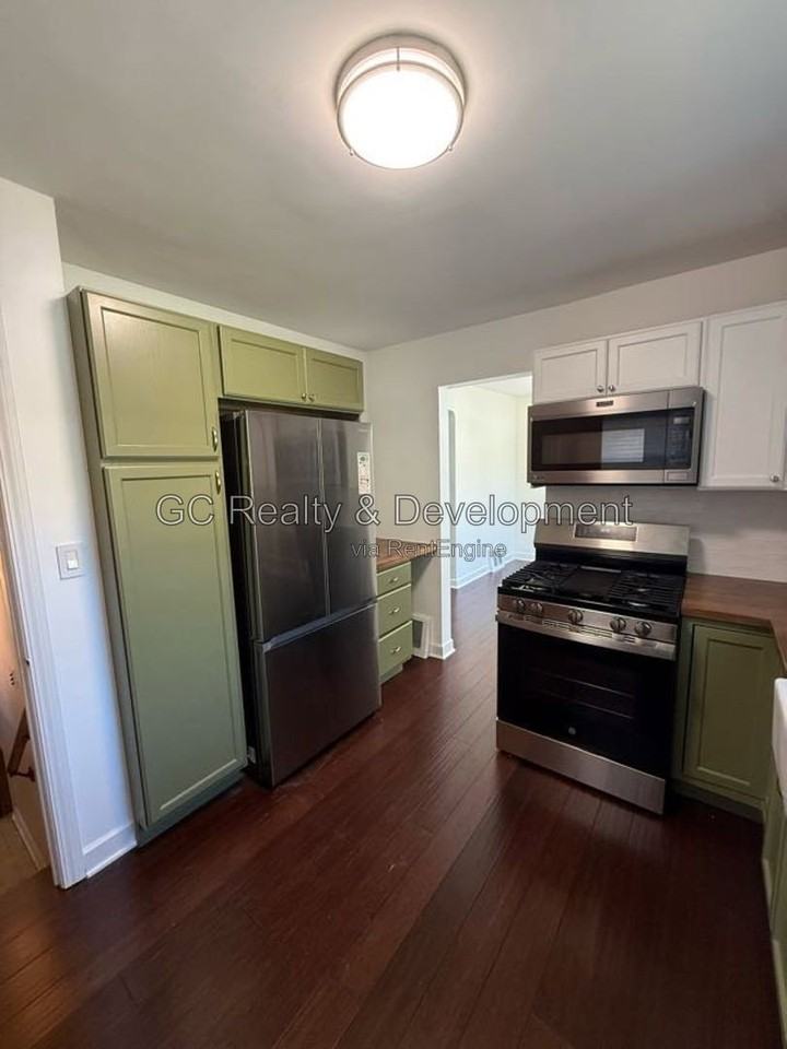 1006 Hull Ave - Photo 5 of 10