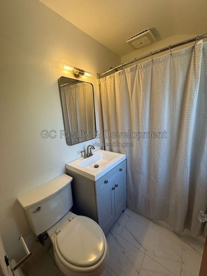 1006 Hull Ave - Photo 6 of 10
