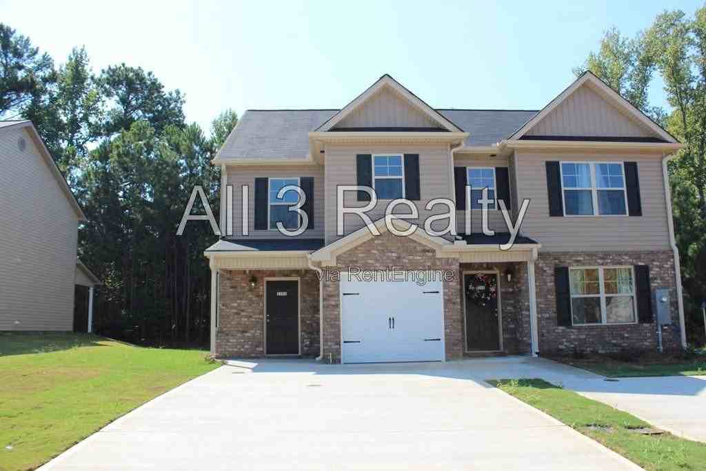 2305 Marlin Dr - Photo 2 of 41