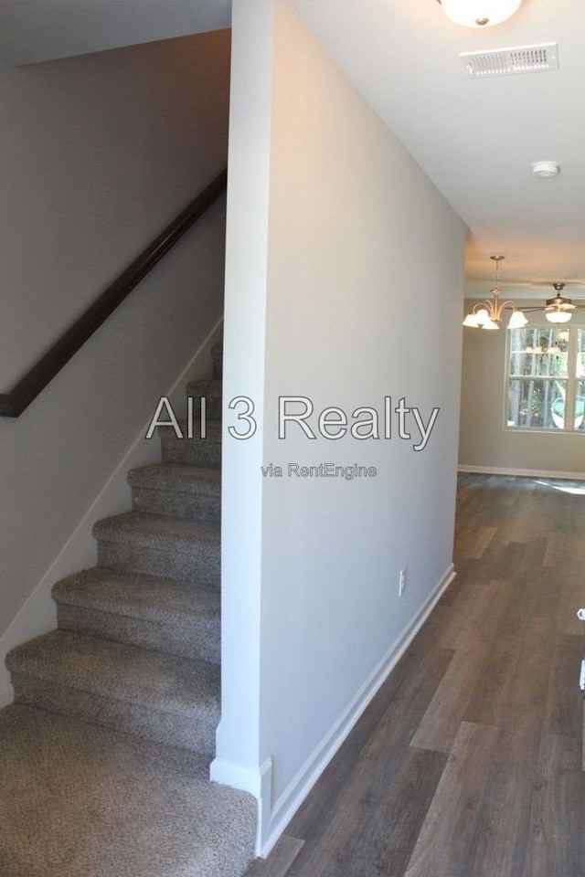 2305 Marlin Dr - Photo 5 of 41