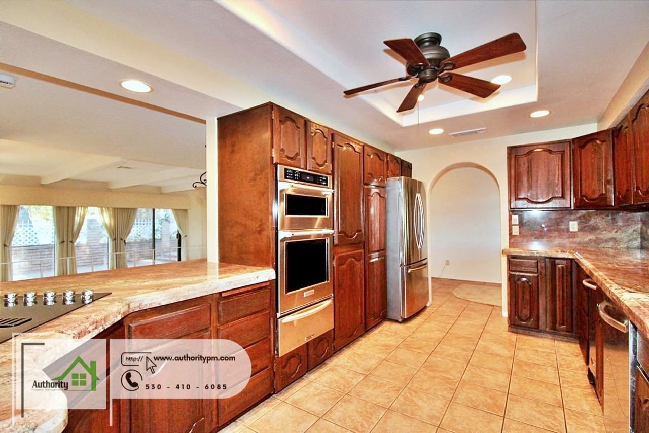 15624 Ranchland Dr - Photo 6 of 40