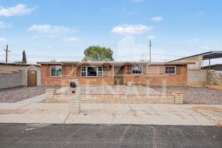 7957 E Nicaragua Dr - Photo 1 of 1