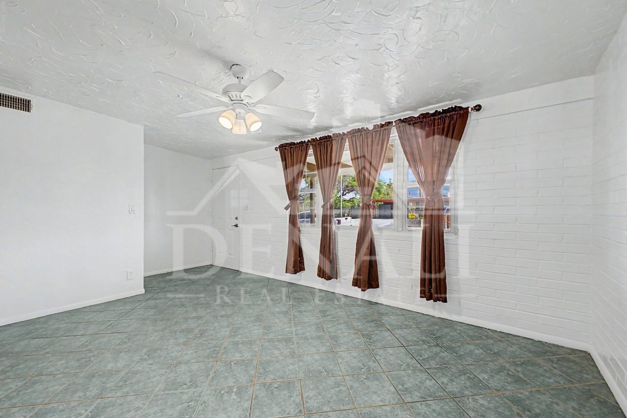 7957 E Nicaragua Dr - Photo 3 of 23