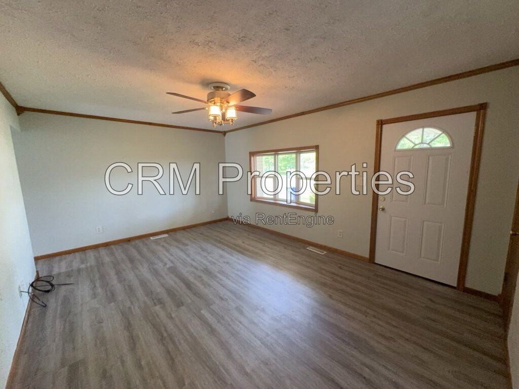 5228 Council Ring Blvd - Photo 6 of 25