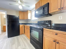 featured image of 341 Varney St #2