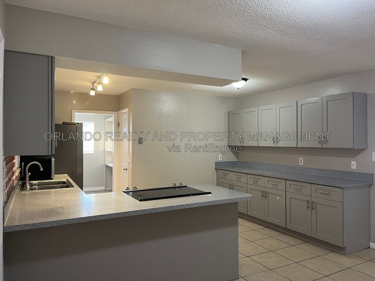 2230 Fleet Cir - Photo 4 of 25